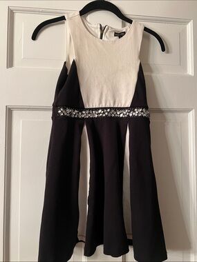 Girls Black and Cream Sleeveless Jewel-Waist Party Dress
